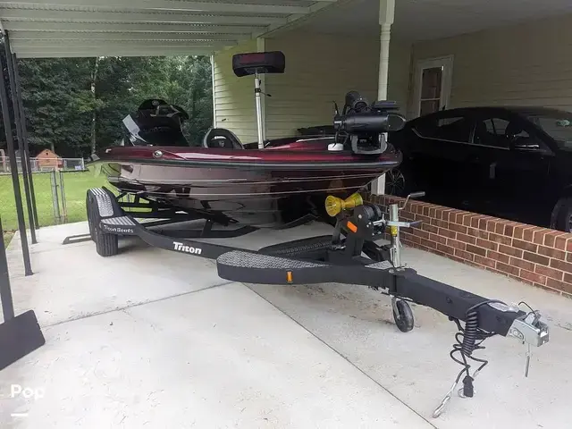 Triton Boats 18 TRX