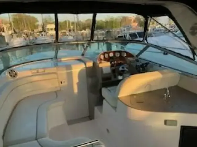 Rinker 312 Fiesta Vee