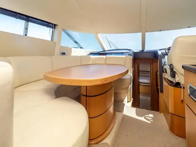 Fairline Squadron 58