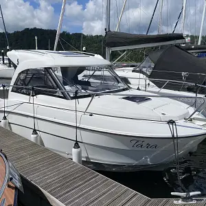 2019 Beneteau Antares 7