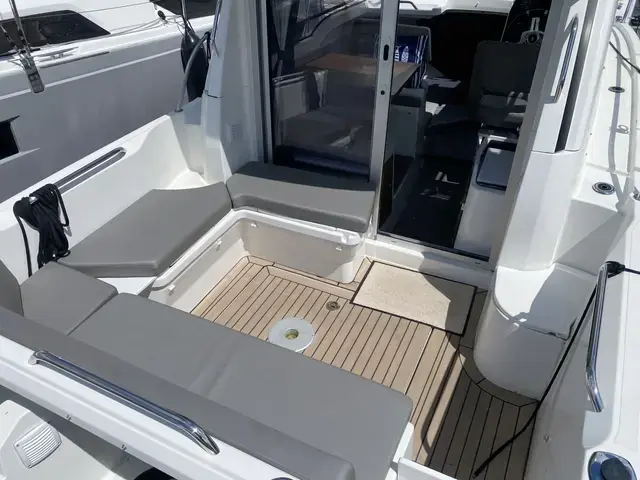 Beneteau Antares 7