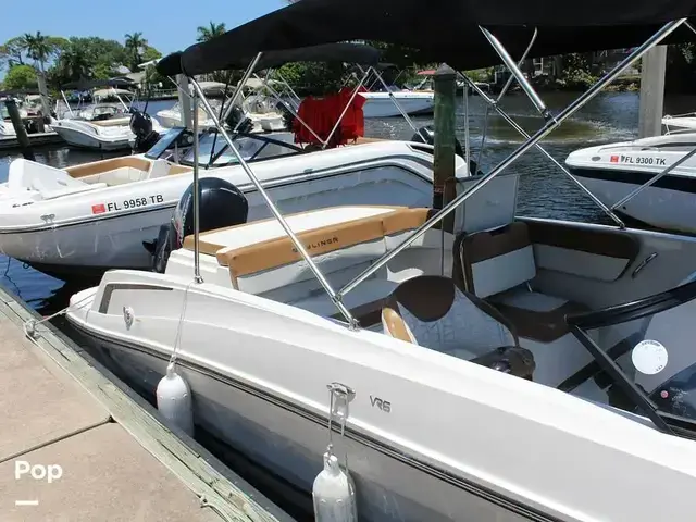 Bayliner Vr6