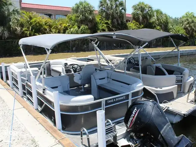 Godfrey Pontoon Sweetwater 2286