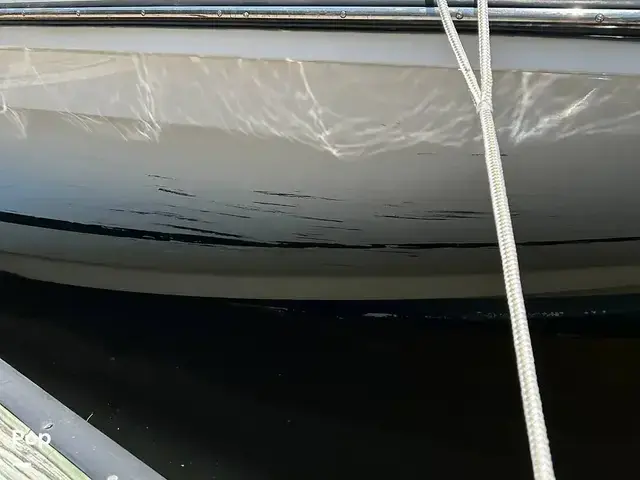 Bayliner Vr6