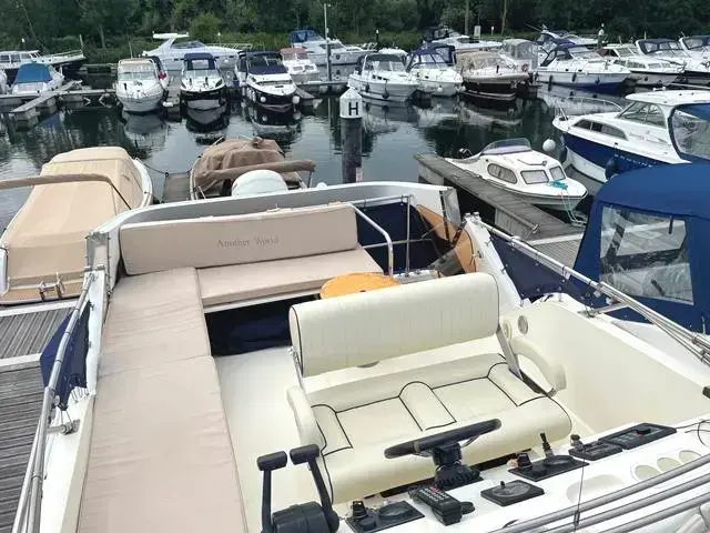 Fairline Sedan 36