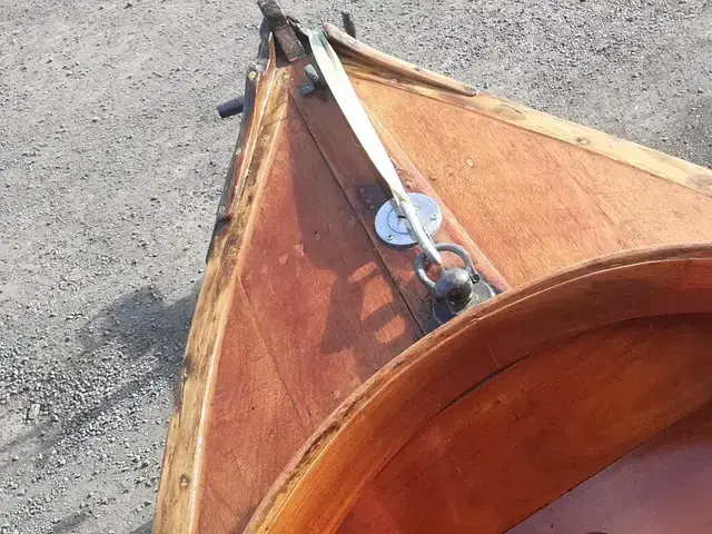 Classic 17' Clinker Motor Launch