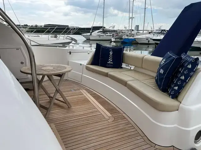 Fairline Phantom 48