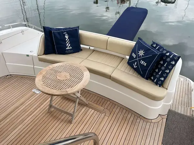 Fairline Phantom 48