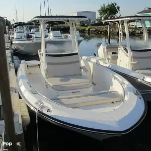 2023 Boston Whaler 220 Dauntless