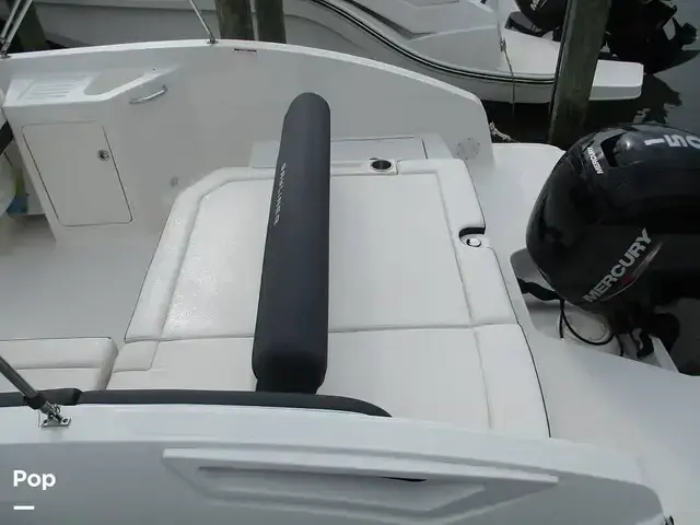 Bayliner Dx2200