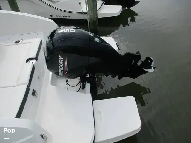 Bayliner Dx2200