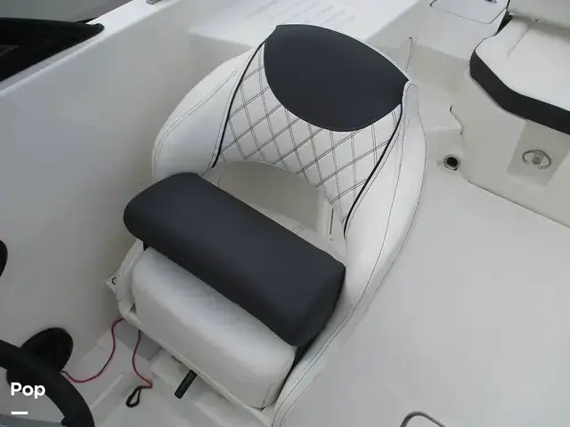 Bayliner Dx2200