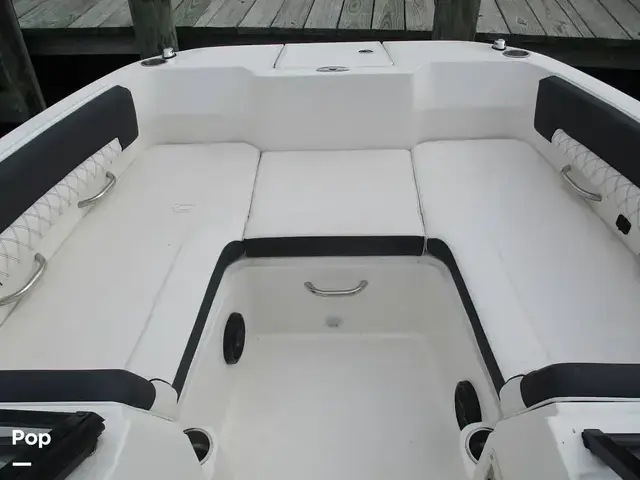 Bayliner Dx2200