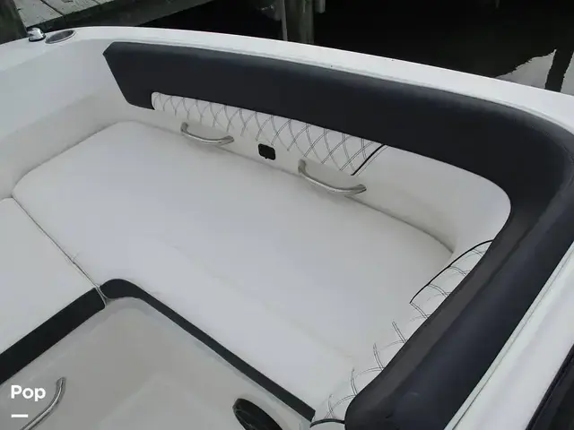 Bayliner Dx2200