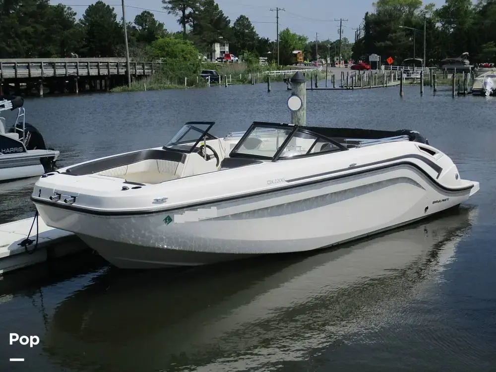 2021 Bayliner dx 2200