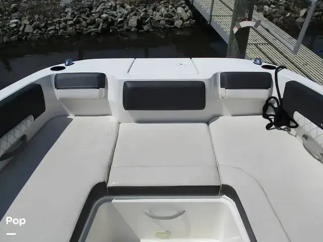 Bayliner Dx2200