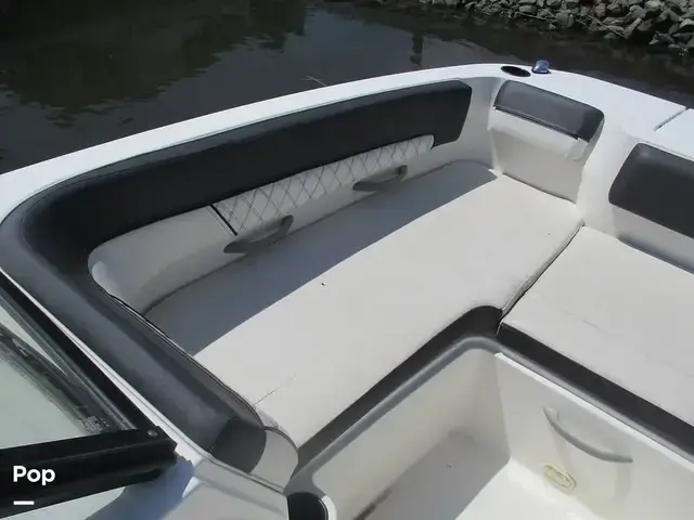 Bayliner Dx2200