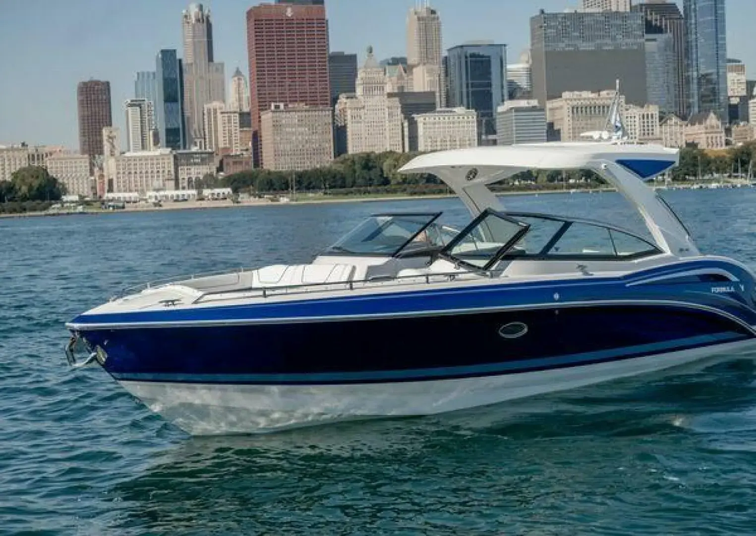 2020 Formula 350 crossover bowrider