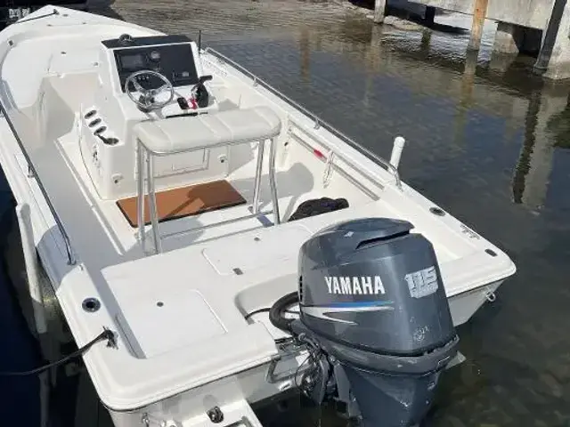 Tidewater Boats 1910 Bay Max