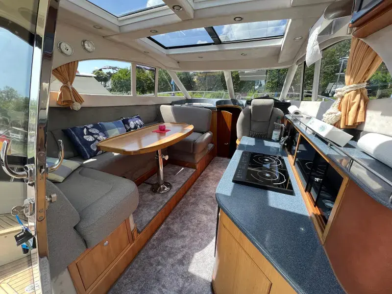 2007 Galeon 330 ht