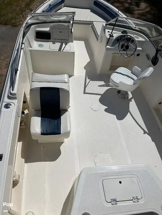 2002 Sea Fox 205dc