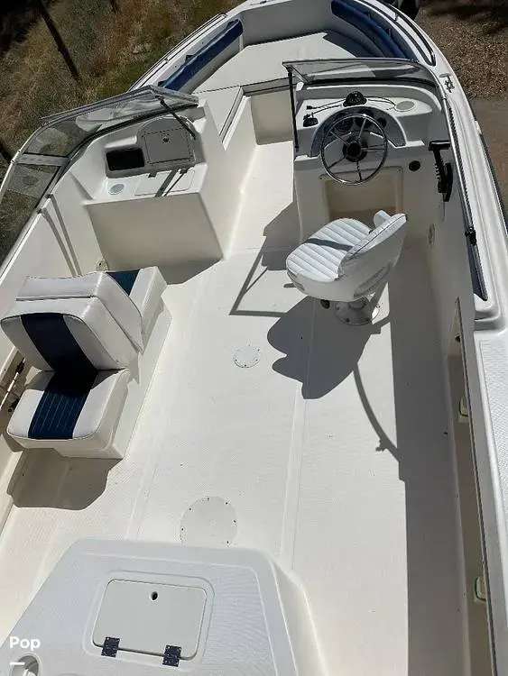 2002 Sea Fox 205dc