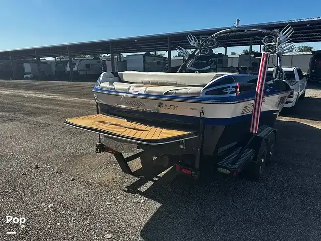 Malibu 247 LSV