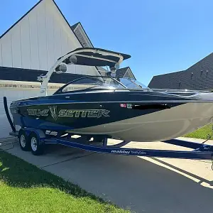 2007 Malibu Wakesetter 247LSV