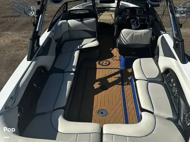 Malibu 247 LSV