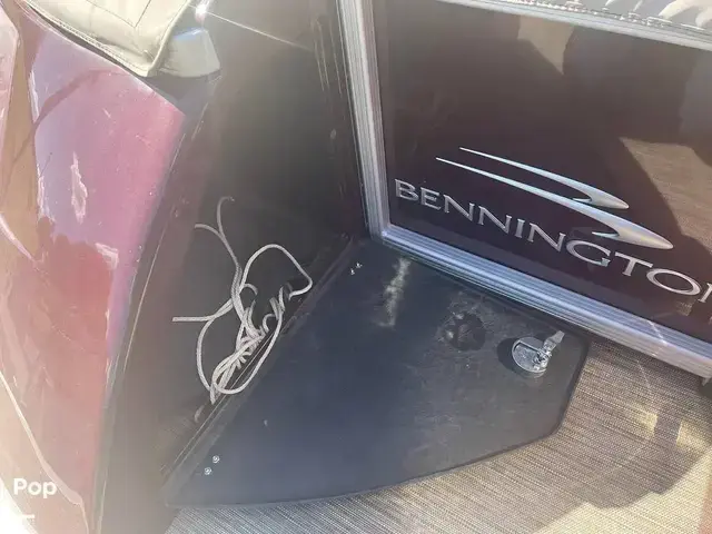 Bennington 25 QSBWA