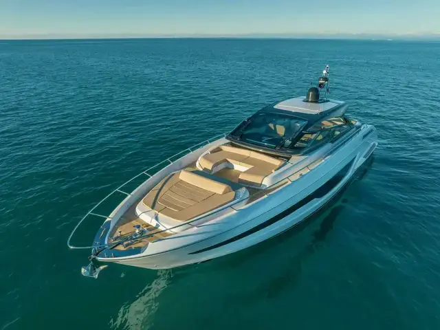 Riva 68 Ego