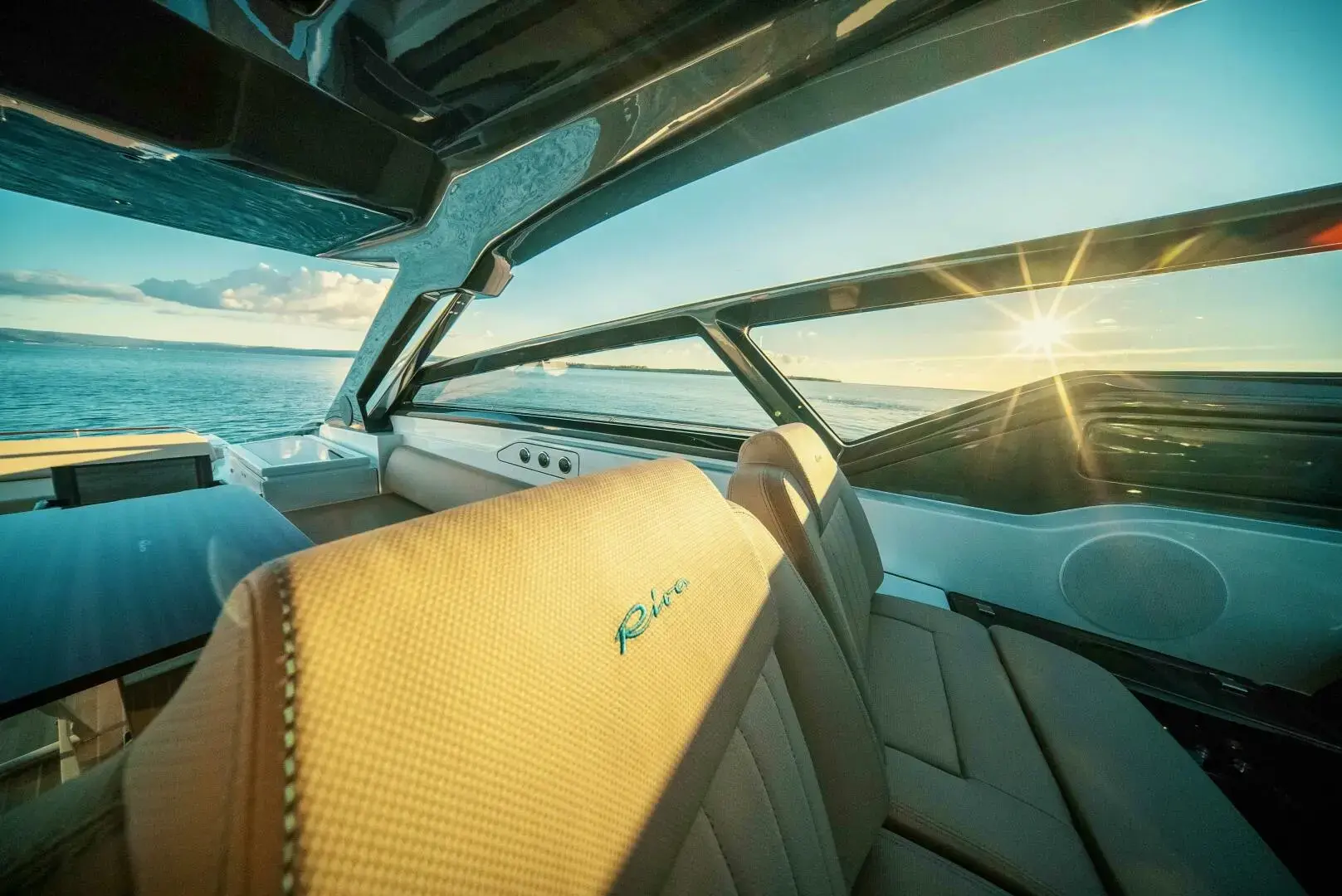 2023 Riva 68