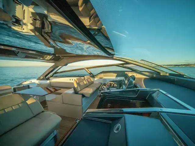 Riva 68 Ego