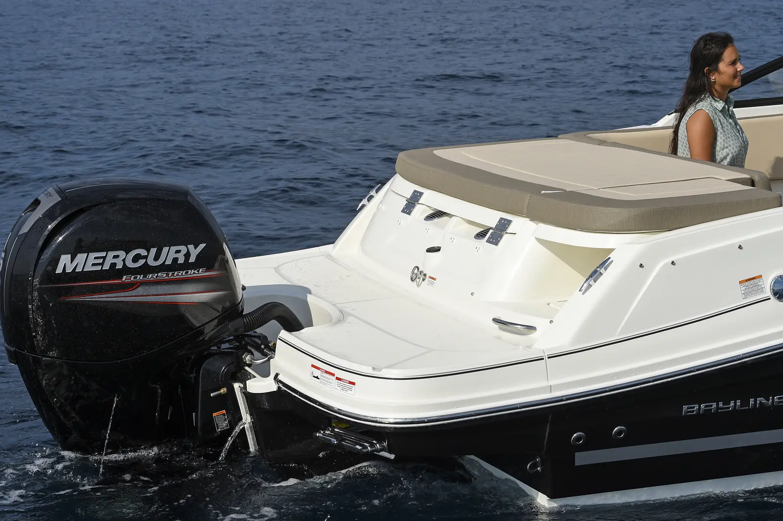 2023 Bayliner vr5 cuddy