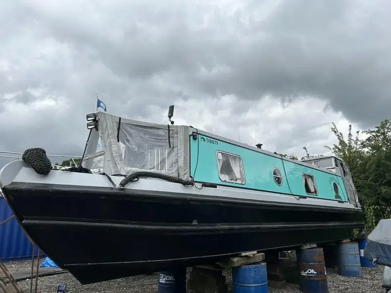 2010 Solid 36 narrow boat cruiser