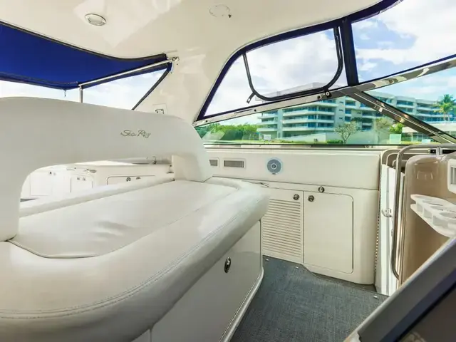 Sea Ray Sun Sport