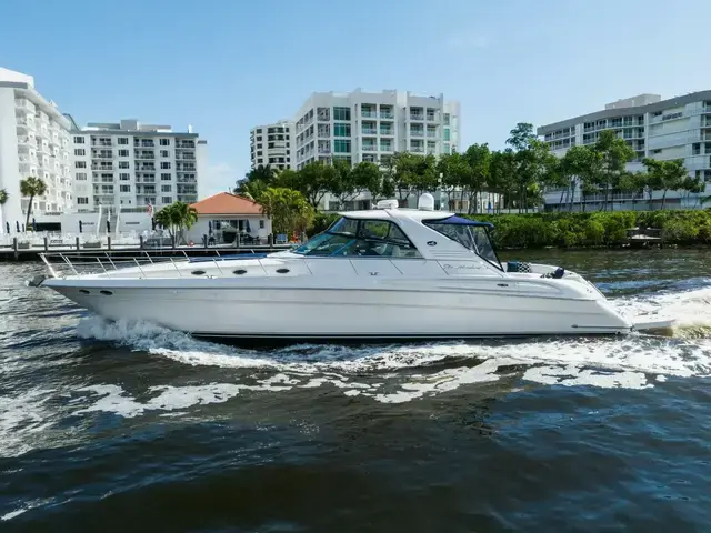 Sea Ray Sun Sport