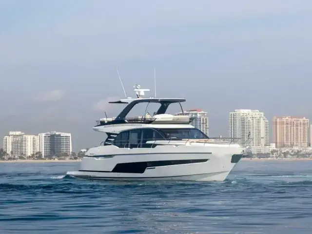 Fairline Squadron 68