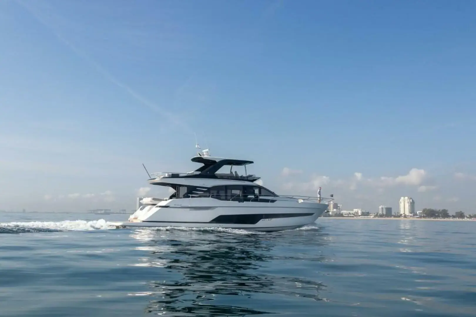 2024 Fairline squadron 68