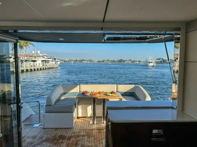 Fairline Squadron 68