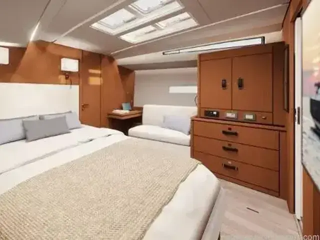 Jeanneau Yachts 55