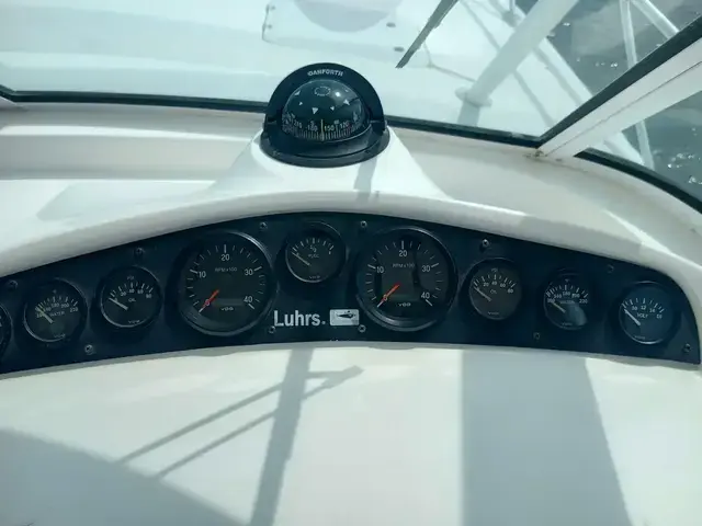 Luhrs 36