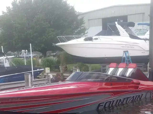 Fountain Powerboats 35