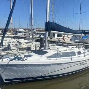 1997 Hunter 28