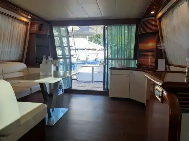 VZ YACHTS 16