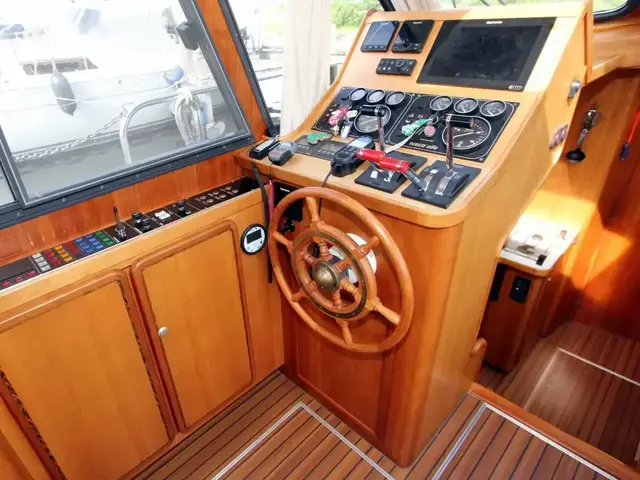 Linssen 382 SCX