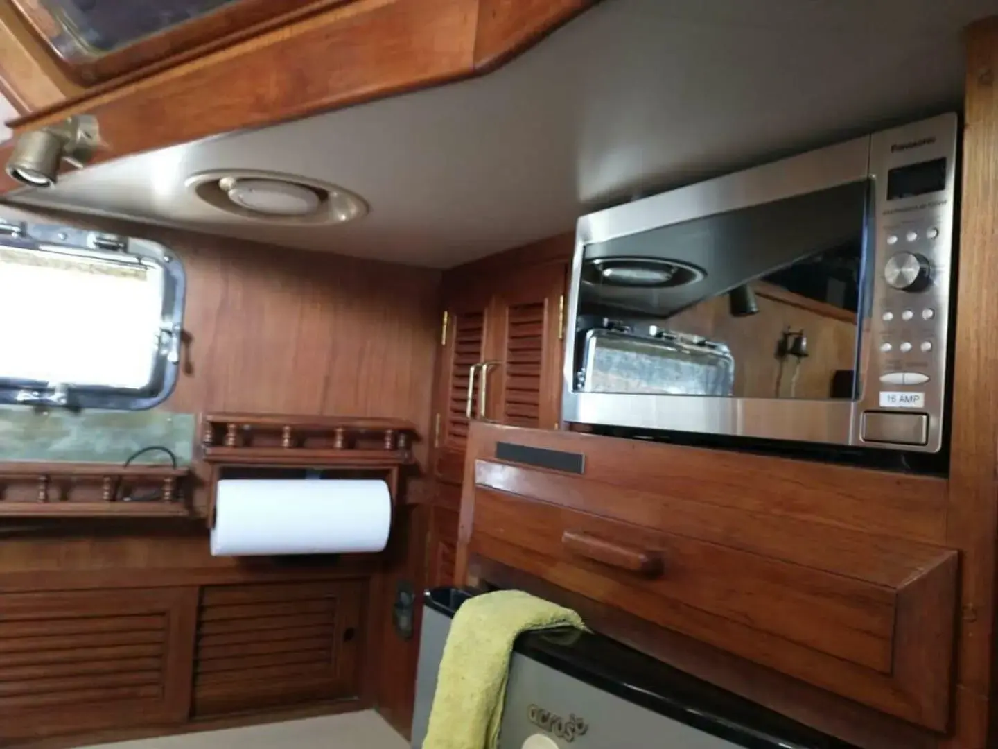 1982 Ocean 43 flush aft deck trawler