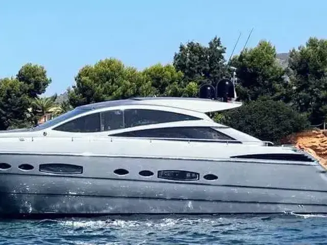 Pershing 56