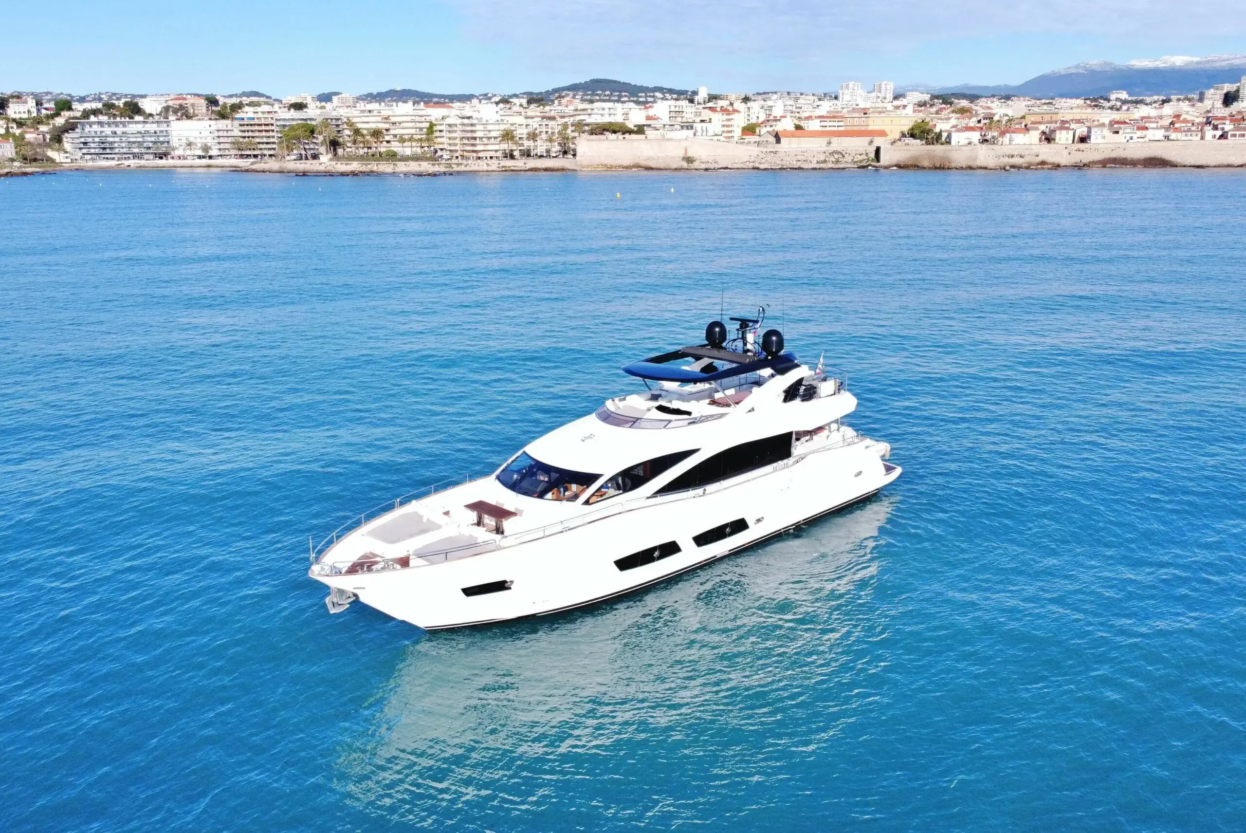 2013 Sunseeker yacht 28m