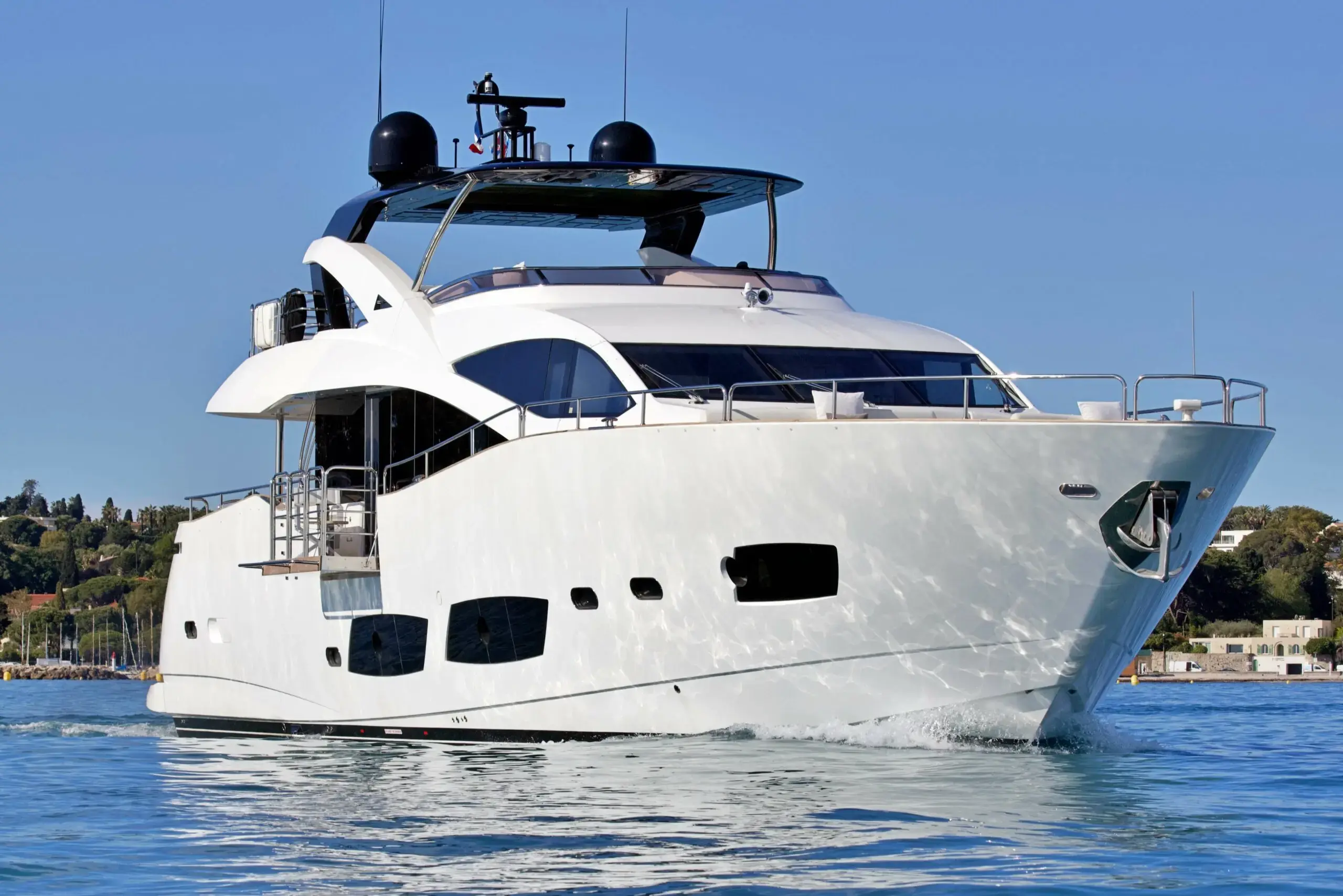 2013 Sunseeker yacht 28m